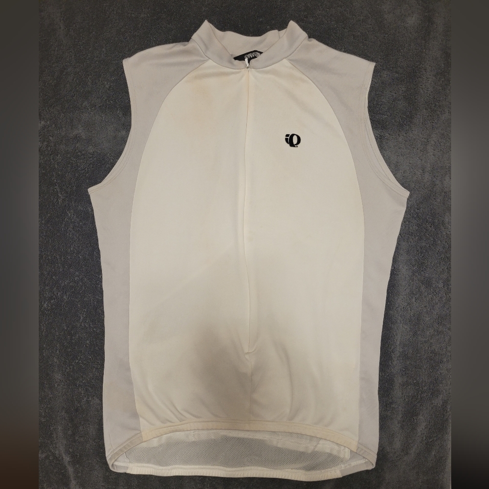 Mens Pearl Izumi bike/triathlon sleeves jersey.  Size Large.  Good condition.